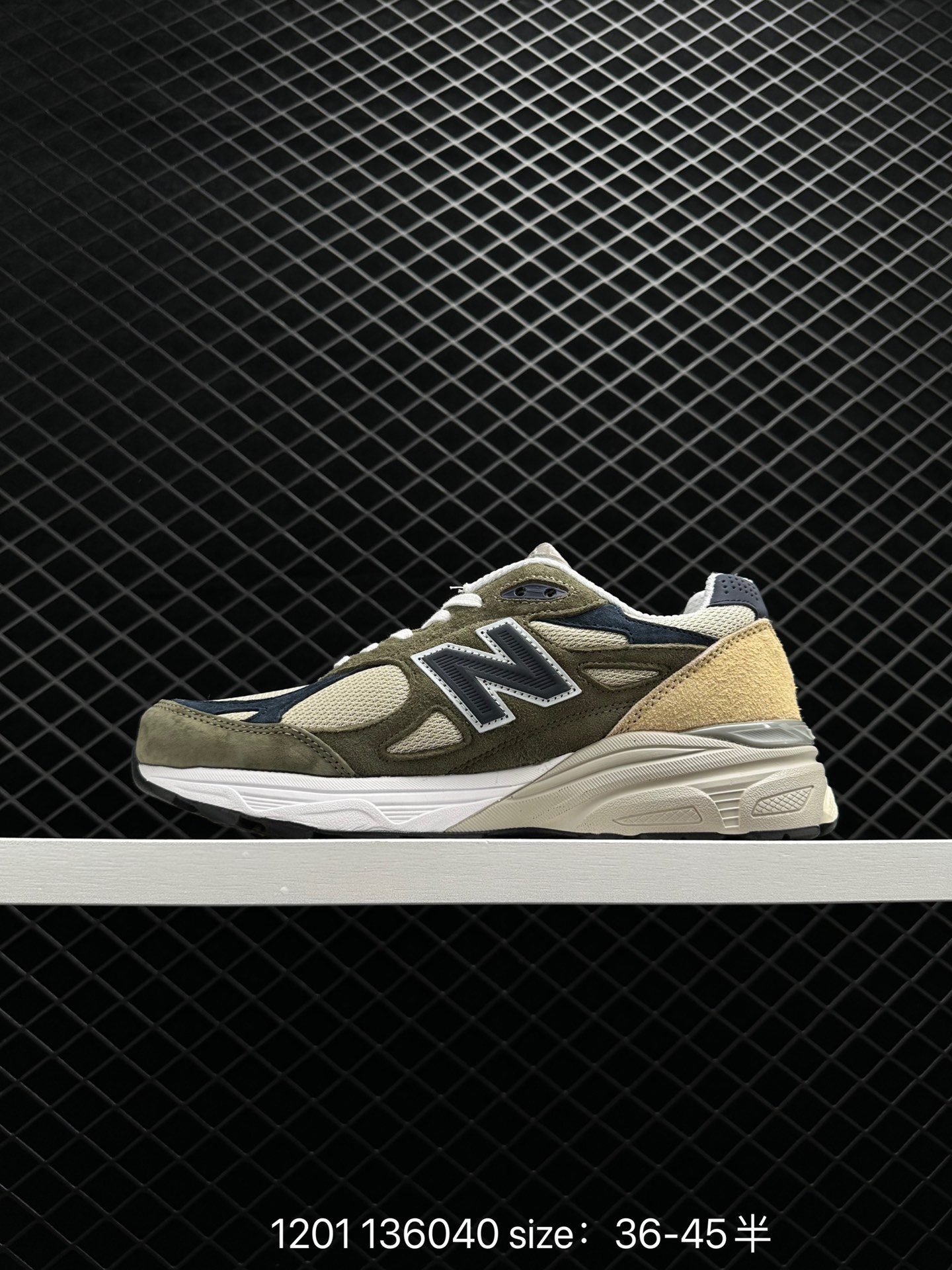 New Balance M990